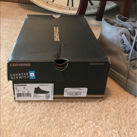 Converse Hi-Tops - Picture 3 of 8